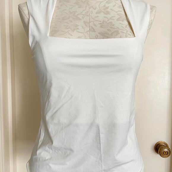 White square neck tank top - Picture 1 of 2
